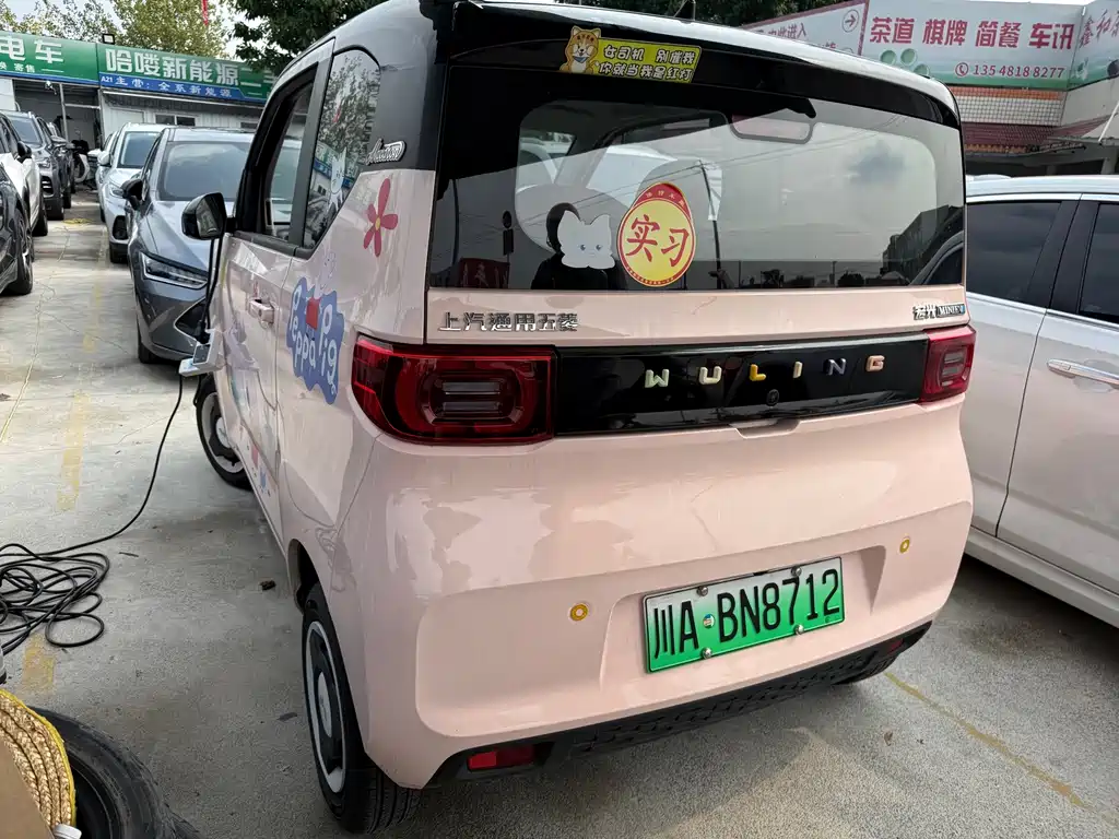 Wuling MINIEV — миниатюра 7