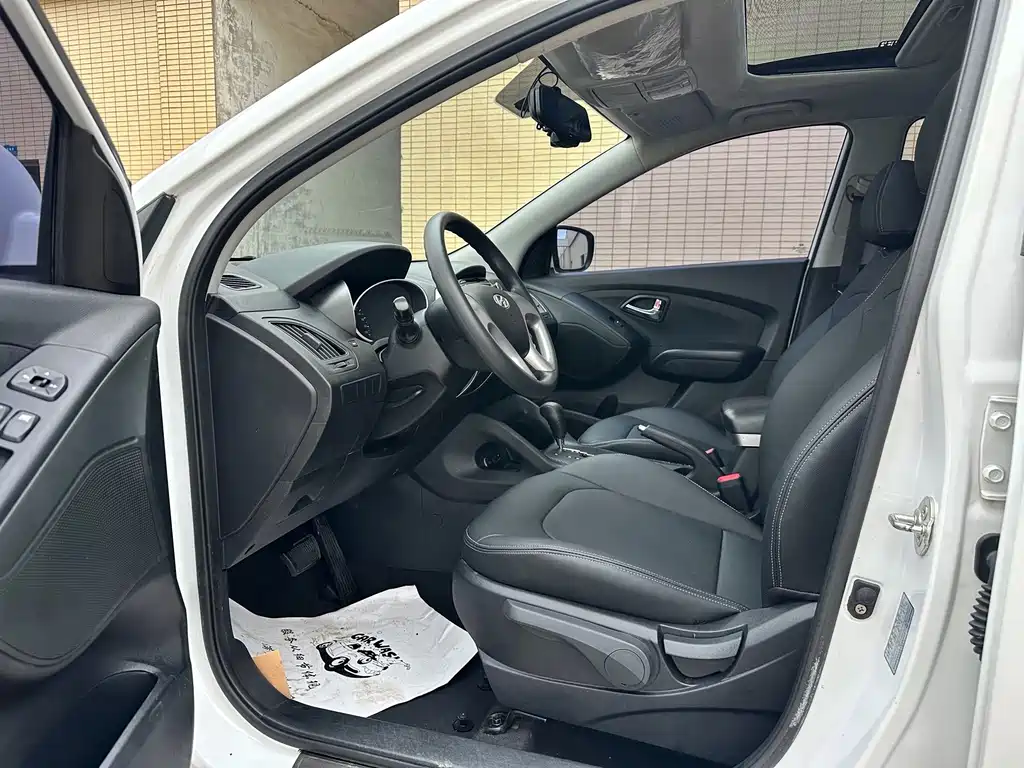 Hyundai ix35 — миниатюра 9
