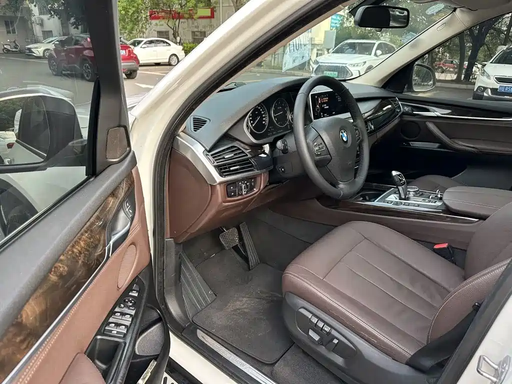 BMW X5 (Import) — миниатюра 14