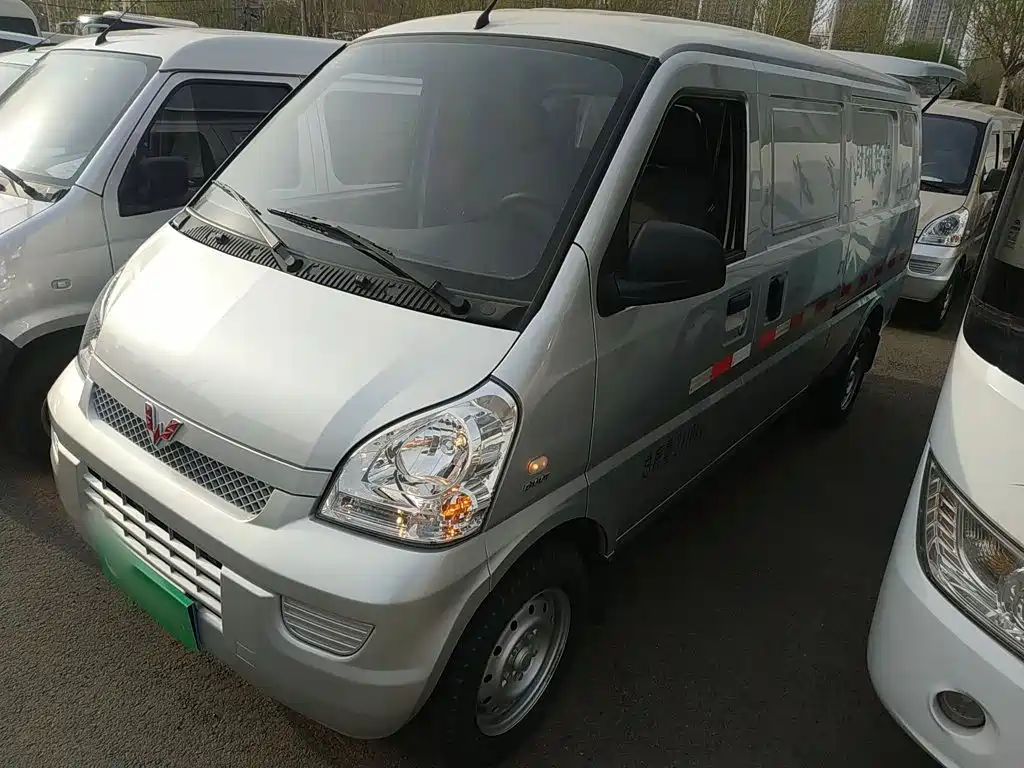 Wuling Rongguang 2021 1.5L 2 местL3C