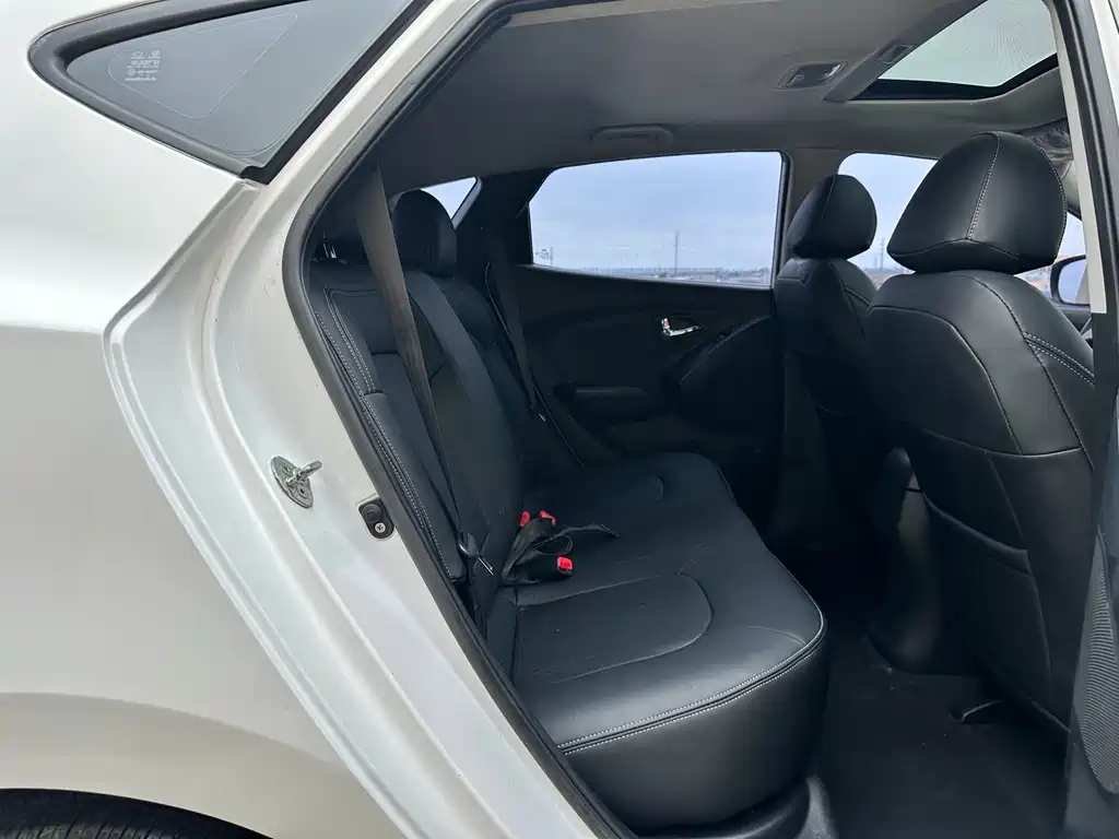 Hyundai ix35 — миниатюра 17
