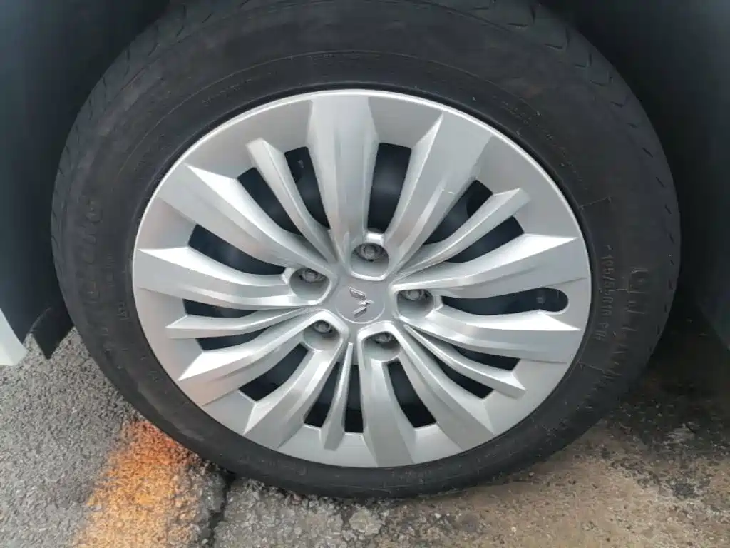 Wuling Jiachen — миниатюра 23