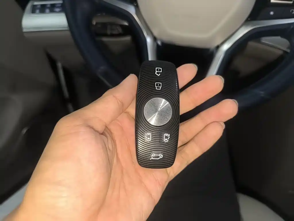Roewe iMAX8 — миниатюра 9