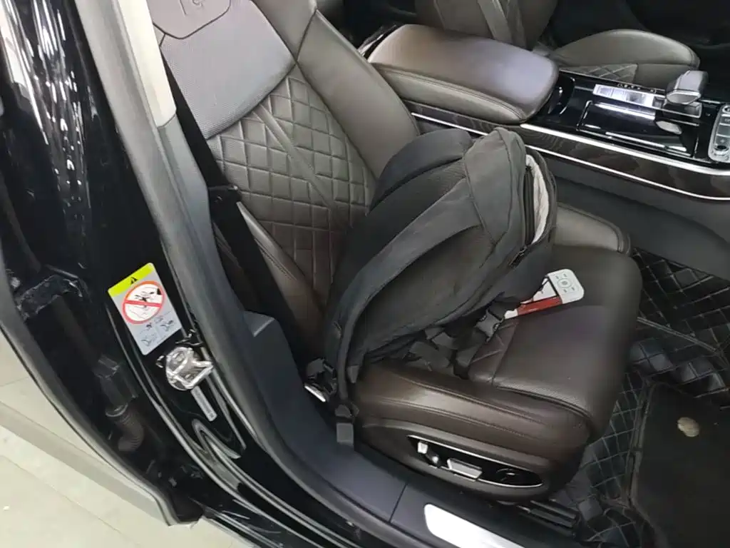 Audi A8 — миниатюра 25