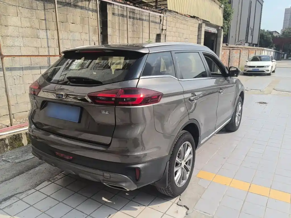 Geely Boyue — миниатюра 7