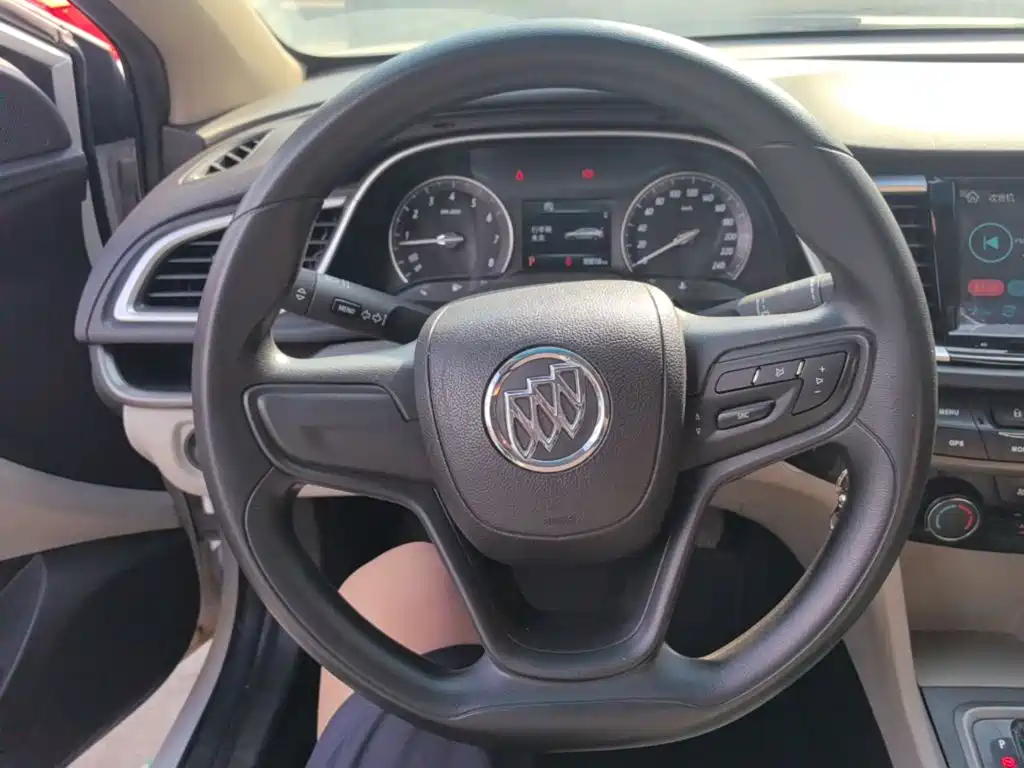 Buick Excelle — миниатюра 11