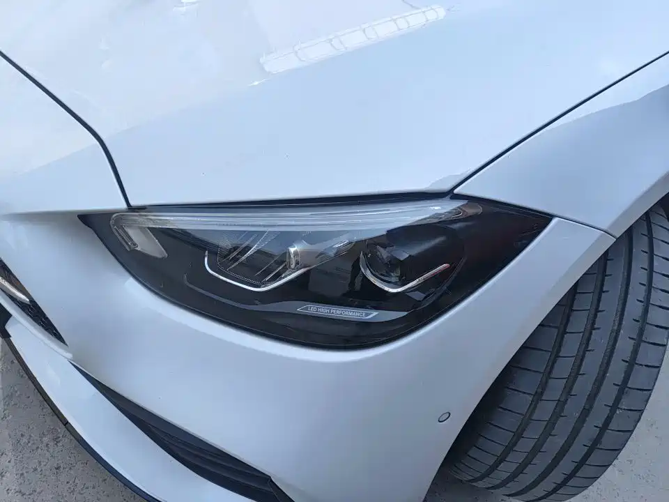 Mercedes-Benz C-Class — миниатюра 9