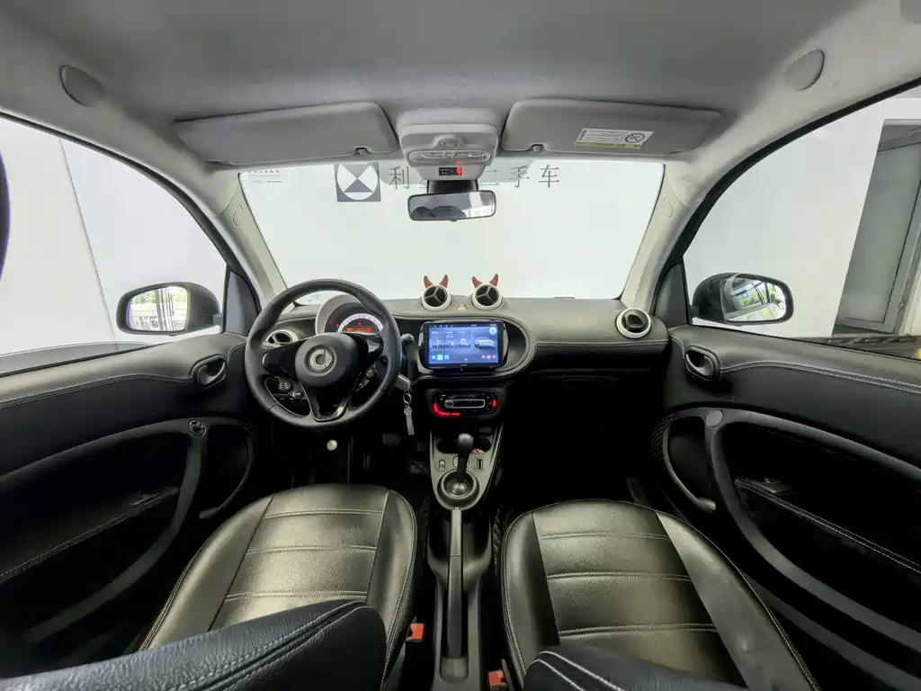 smart Smart Fortwo — миниатюра 11