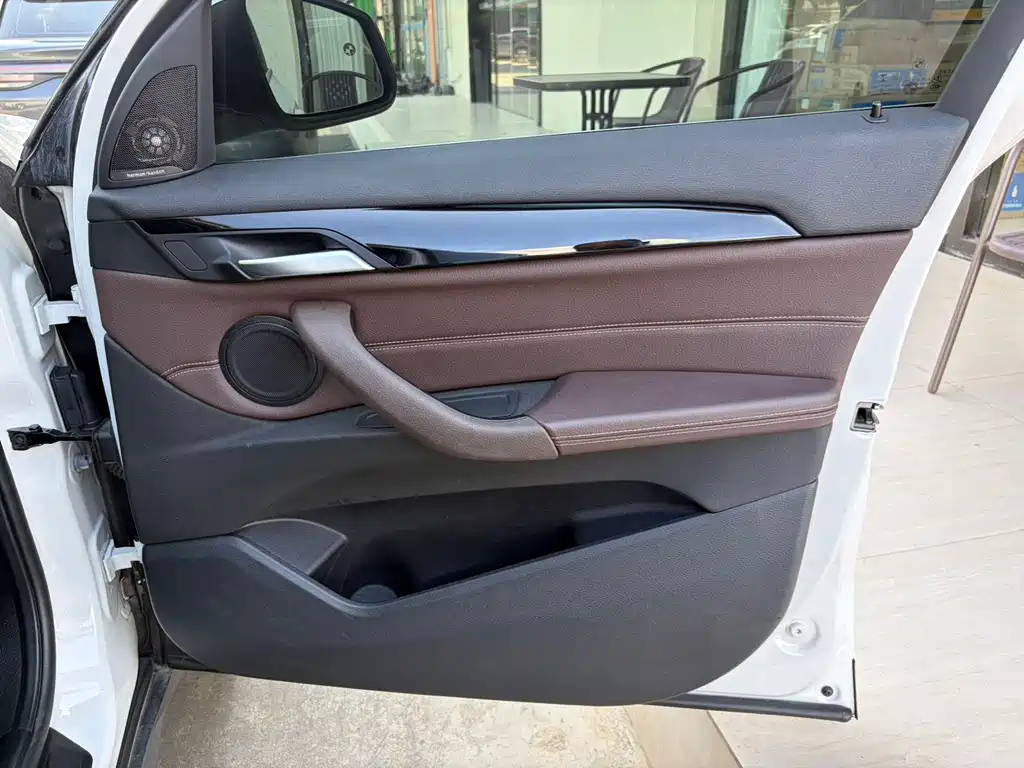 BMW X1 — миниатюра 19