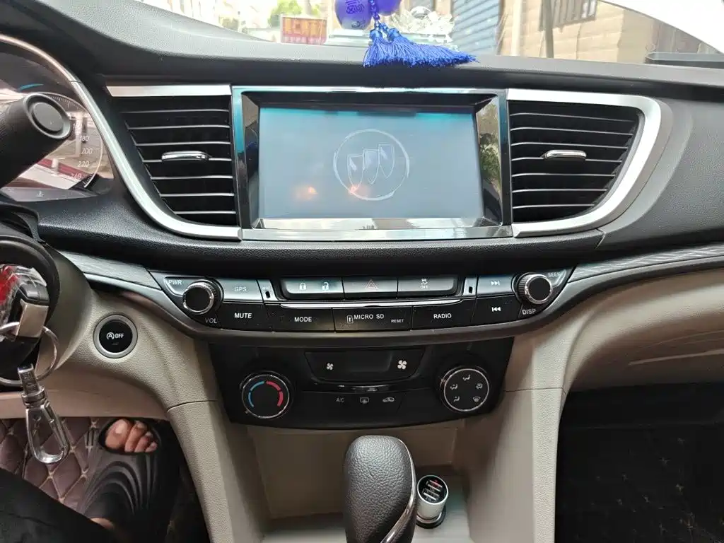Buick Excelle — миниатюра 6
