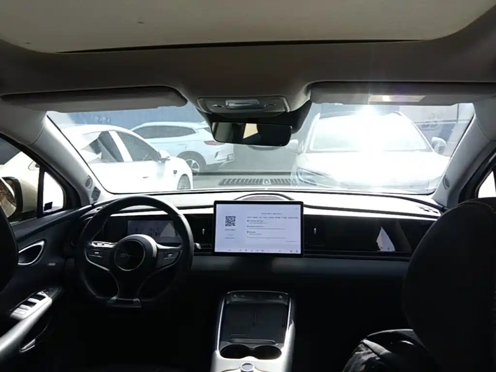 BYD Sealion 05 EV — миниатюра 14