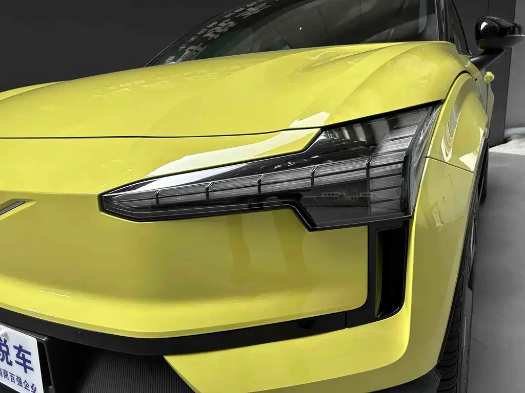 Volvo EX30 — миниатюра 12
