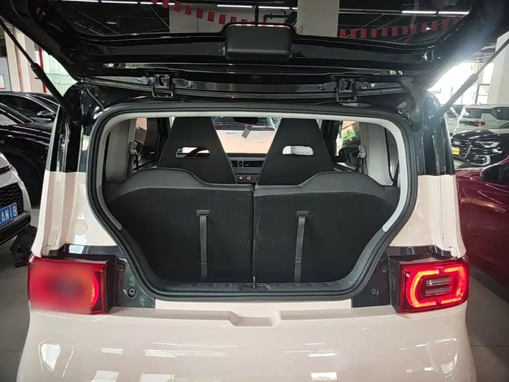 Wuling MINIEV — миниатюра 19