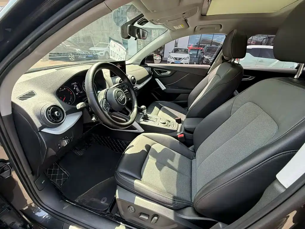 Audi Q2L — миниатюра 4