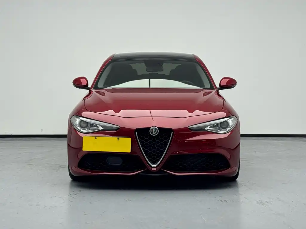 Alfa Romeo Giulia — миниатюра 3
