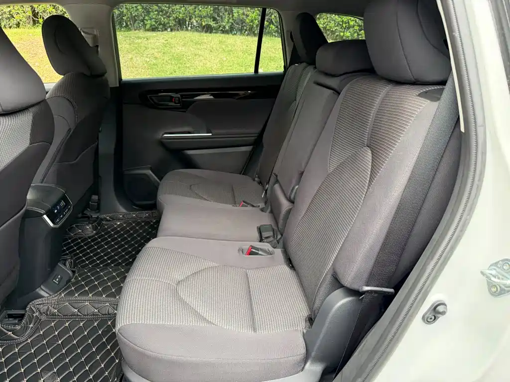 Toyota Highlander — миниатюра 12