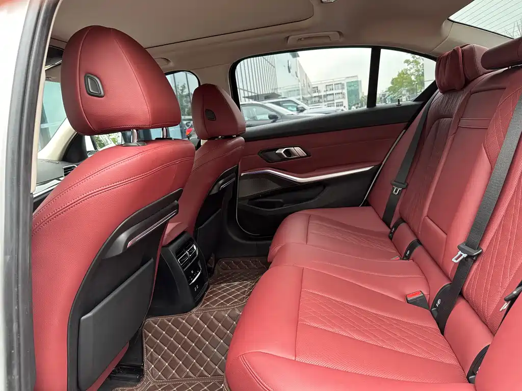 BMW 3 Series — миниатюра 8