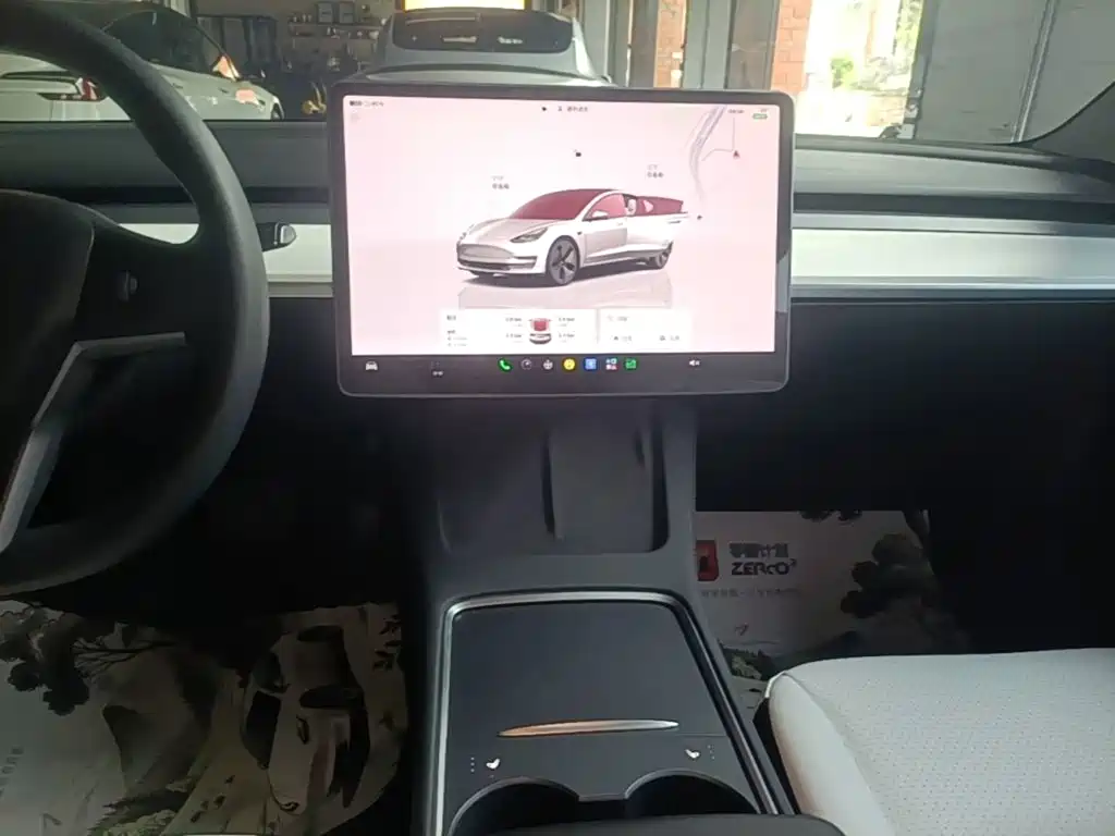 Tesla Model 3 — миниатюра 13