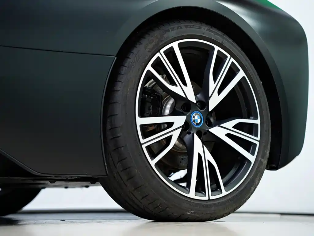 BMW i8 — миниатюра 23