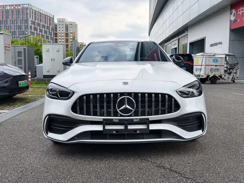 Mercedes-Benz C-Class — миниатюра 2