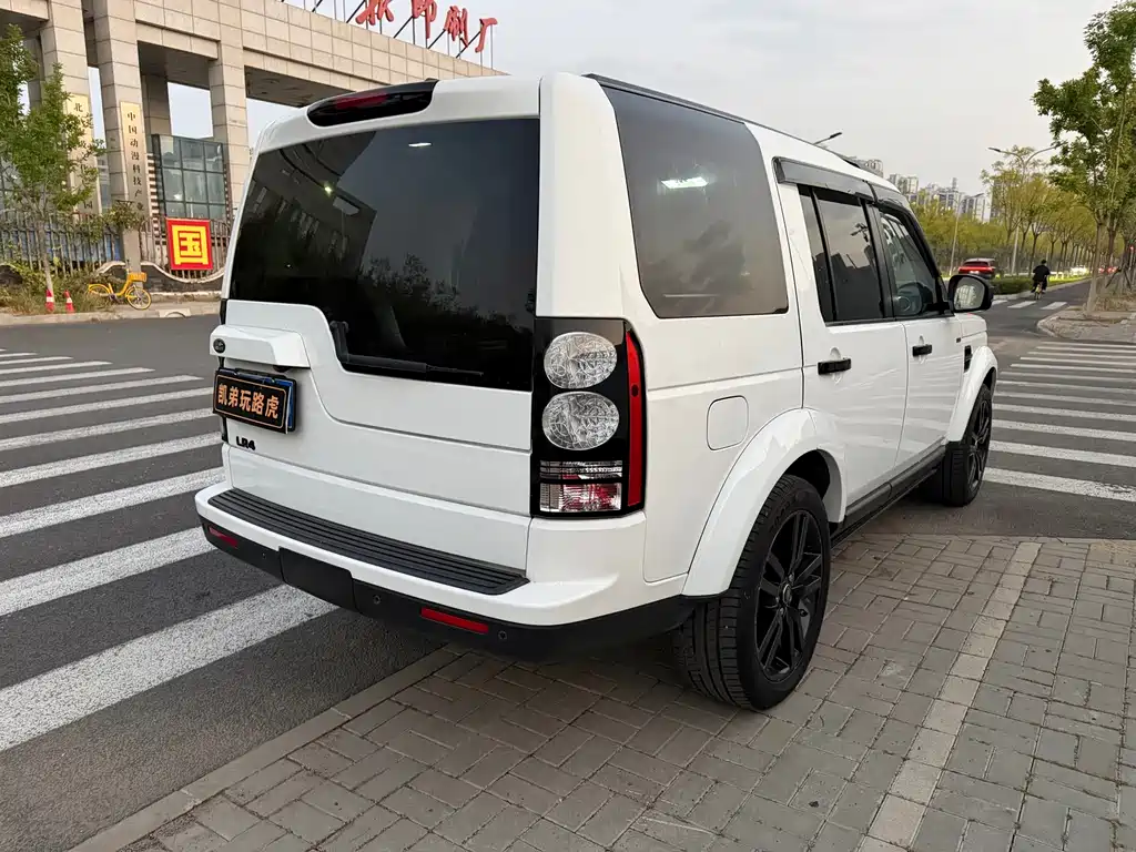 Land Rover Discovery — миниатюра 4