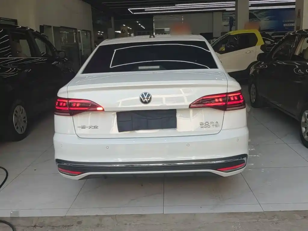 Volkswagen Bora — миниатюра 6