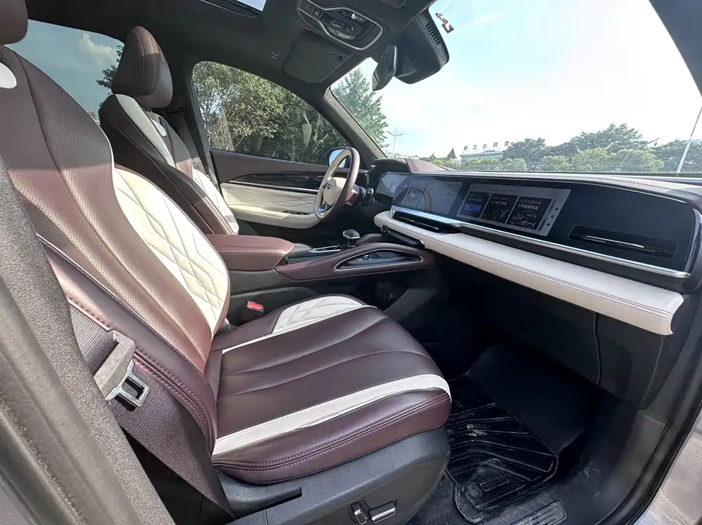 Geely Xingyue L — миниатюра 13