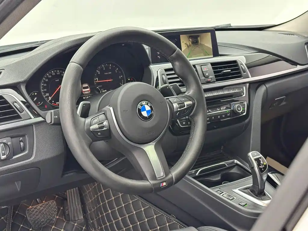 BMW 3 Series — миниатюра 11