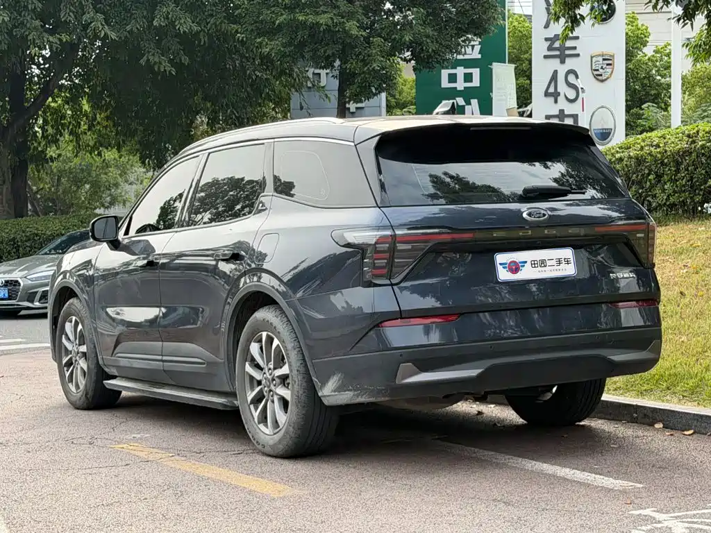 Ford Edge — миниатюра 4