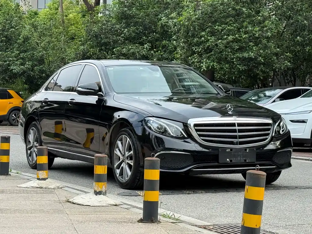 Mercedes-Benz E-Class E 2019 E 300 L Fashion