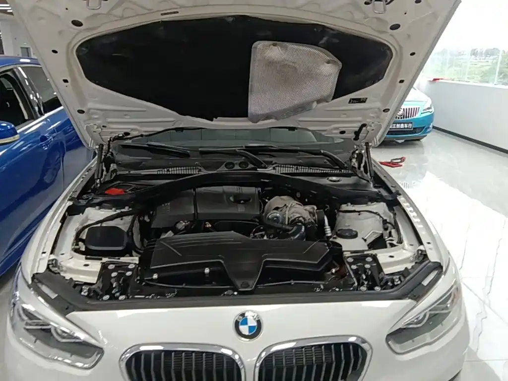 BMW 1 Series (Import) — миниатюра 20