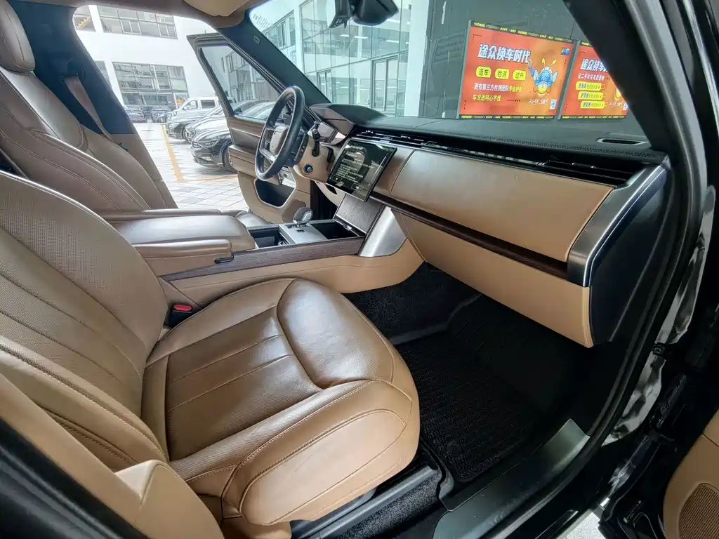 Land Rover Range Rover — миниатюра 6