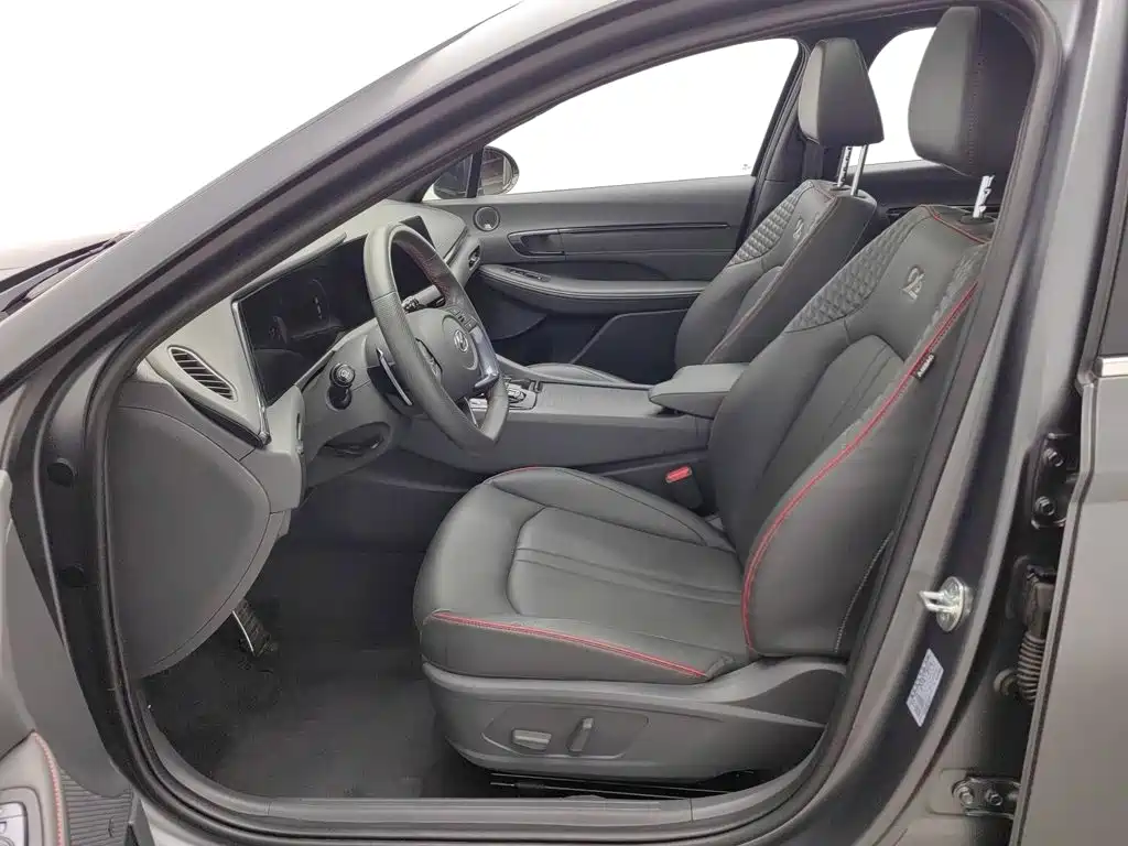 Hyundai Sonata — миниатюра 10