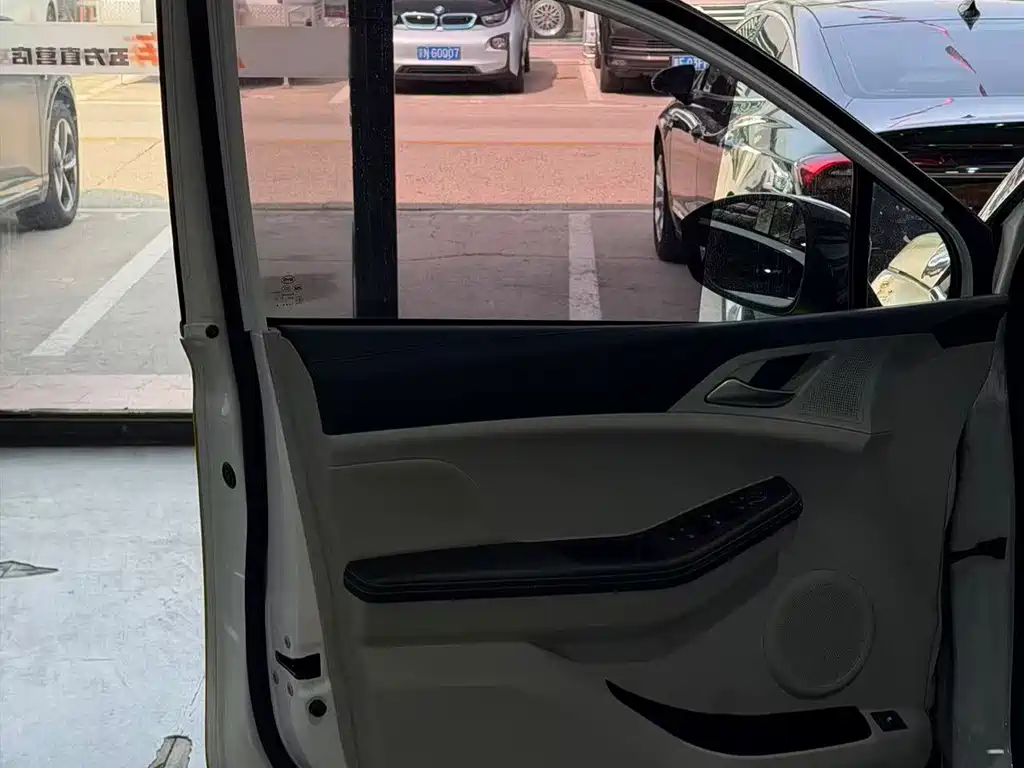 BYD Yuan Pro — миниатюра 5