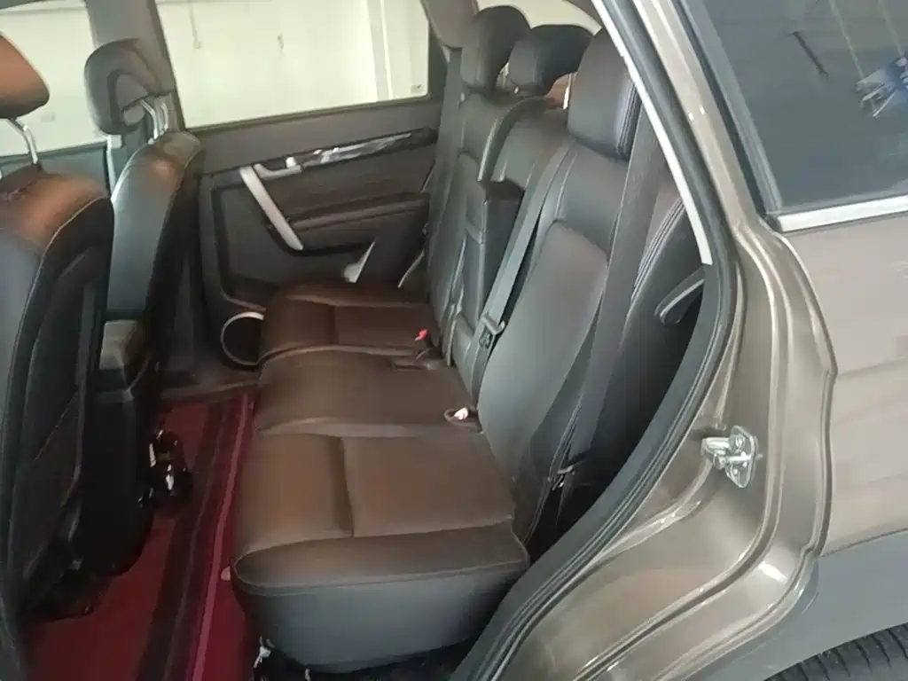 Chevrolet Captiva — миниатюра 17