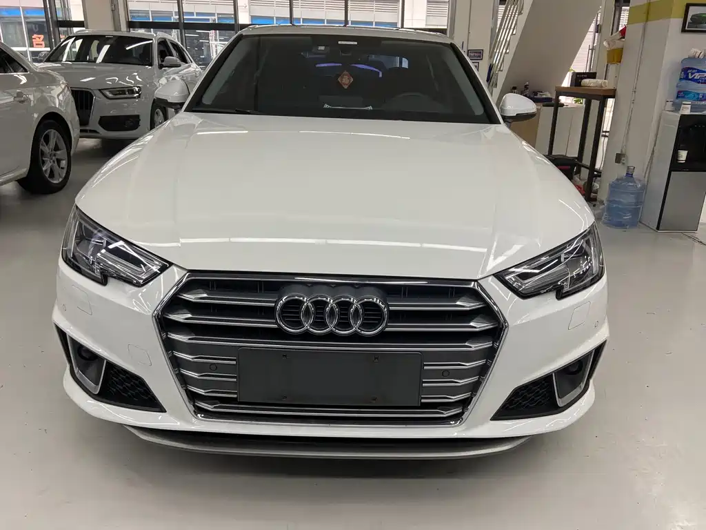 Audi A4L — миниатюра 2