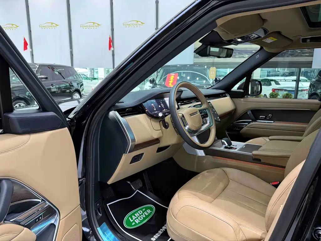 Land Rover Range Rover — миниатюра 5