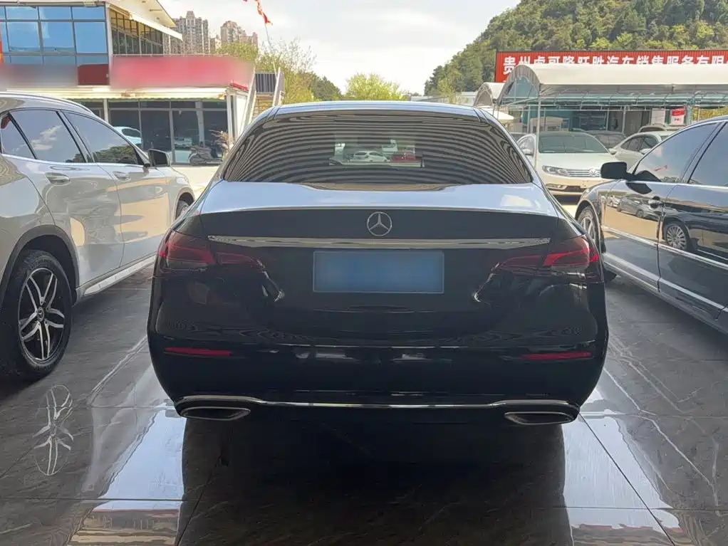 Mercedes-Benz E-Class E 2023 E 300 L Fashion