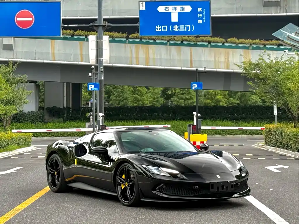 Ferrari 296 — миниатюра 2