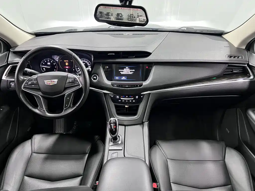 Cadillac XT5 — миниатюра 11