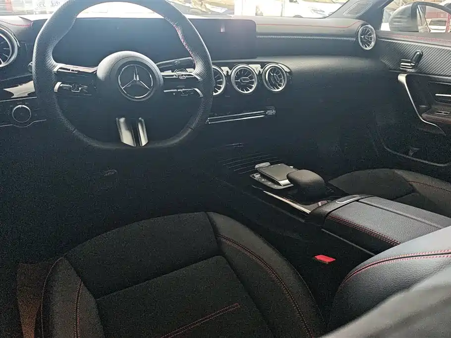 MERCEDES-BENZ A CLASS