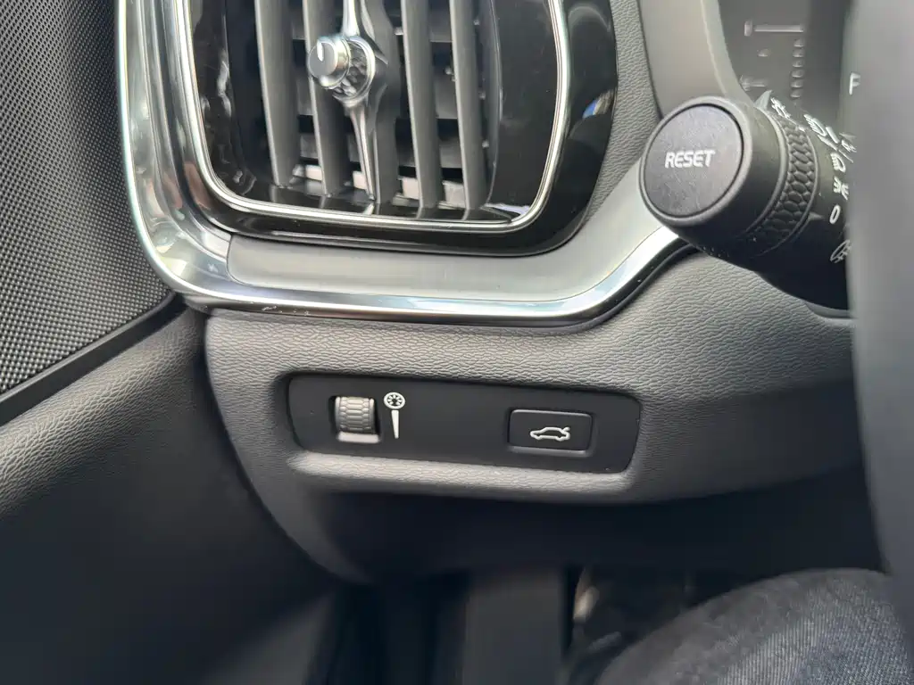 Volvo S60 — миниатюра 14