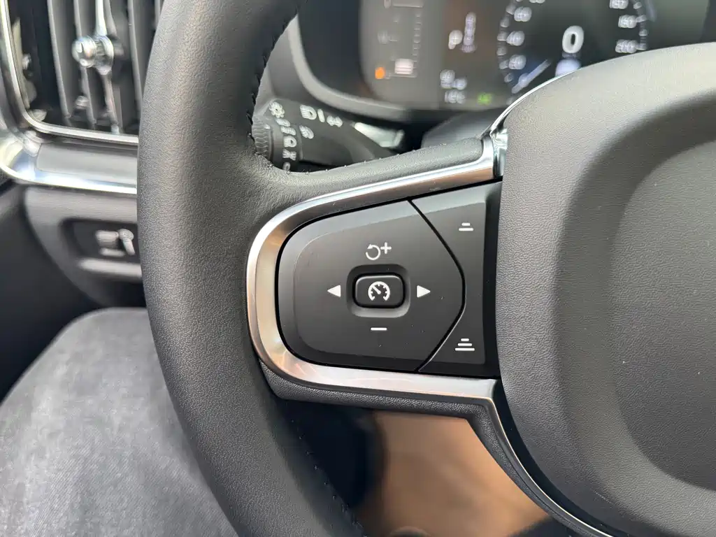 Volvo S60 — миниатюра 16