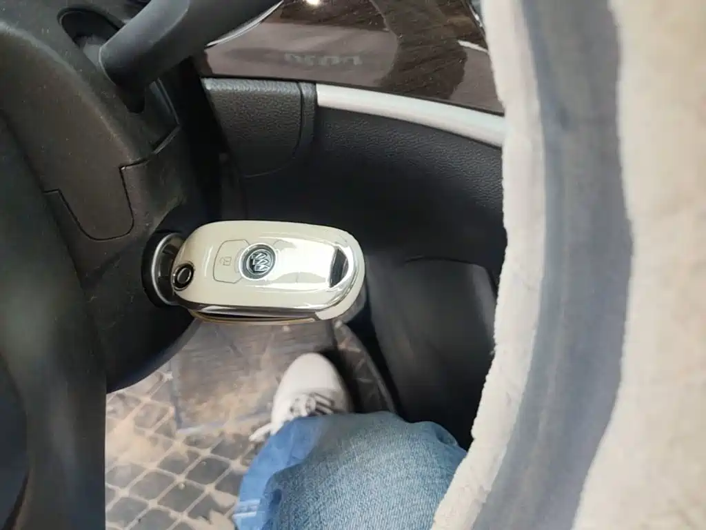 Buick Verano — миниатюра 12