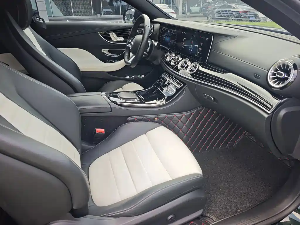 Mercedes-Benz E-Class (Import) — миниатюра 17