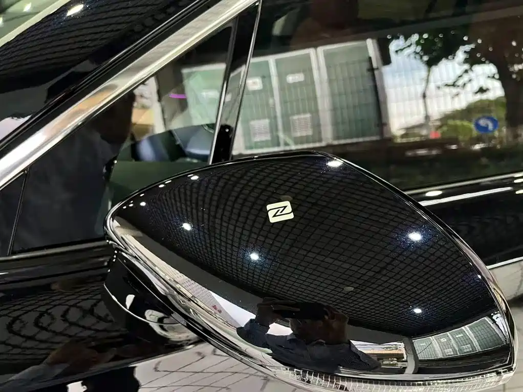 Hongqi Hongqi HS7 PHEV — миниатюра 24