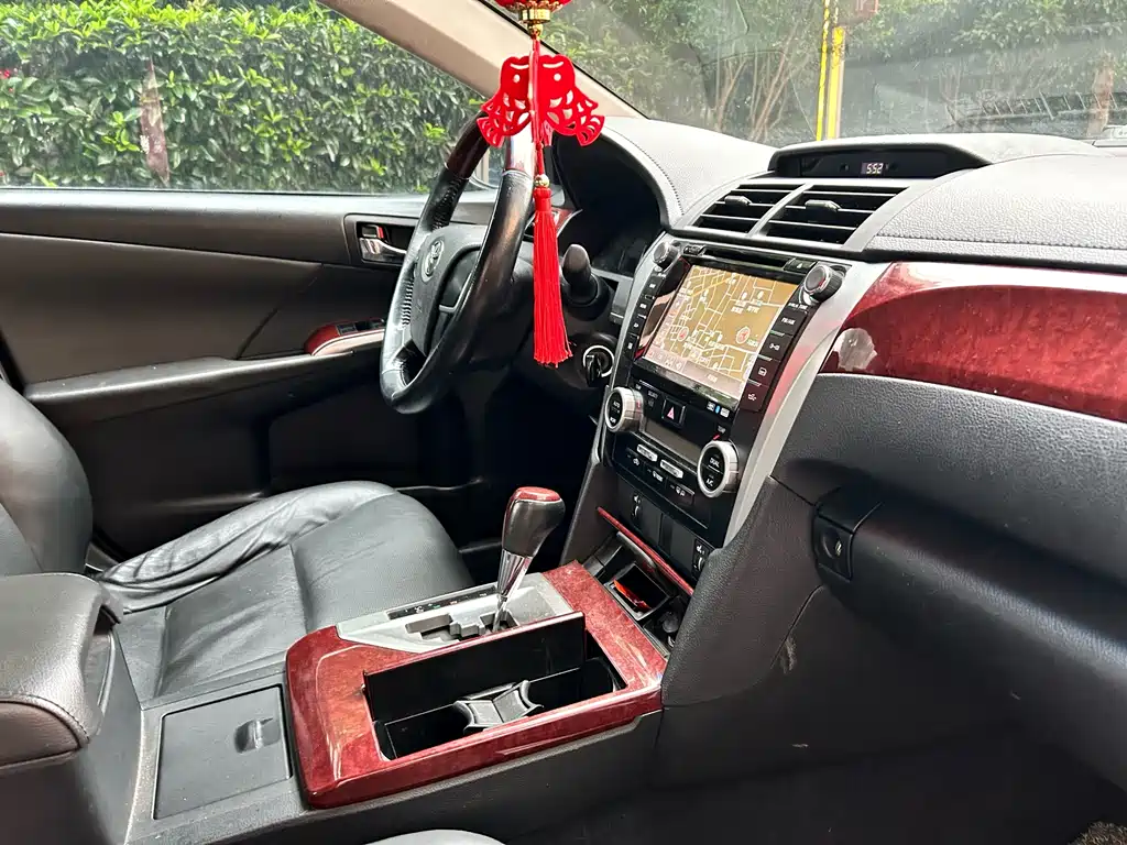 Toyota Camry 2013 2.0G Comfort