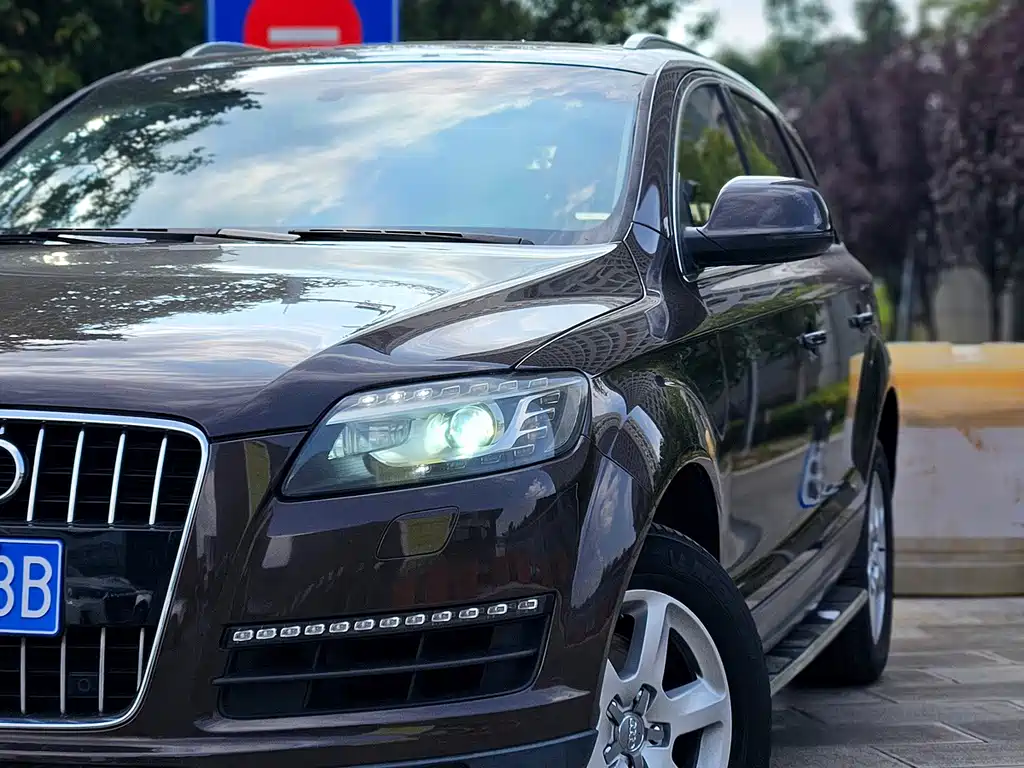 Audi Q7 — миниатюра 21