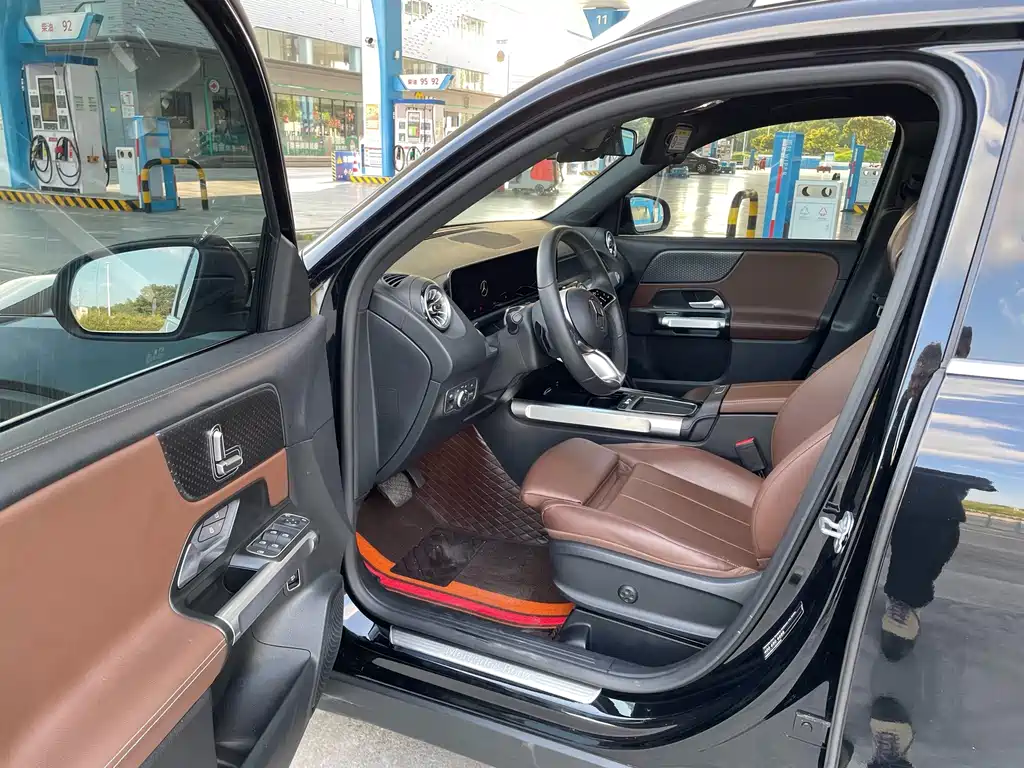 Mercedes-Benz GLB — миниатюра 9