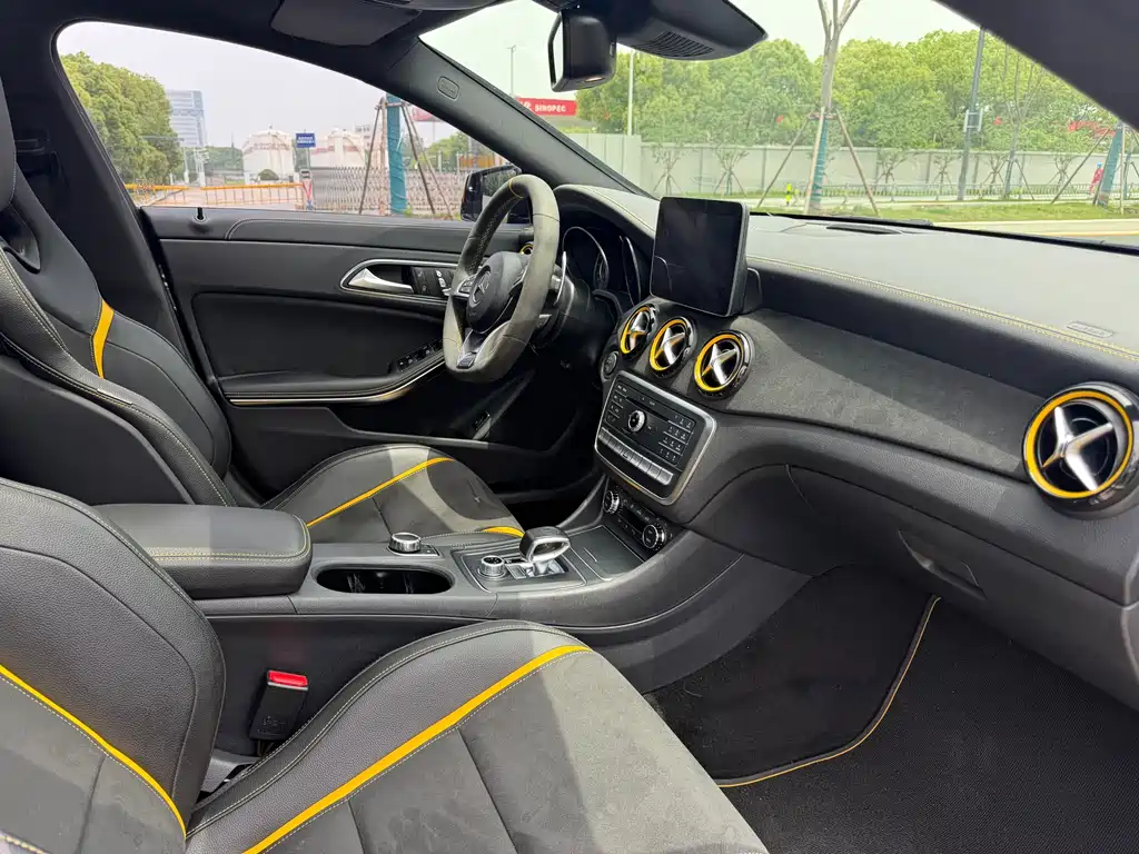 Mercedes-Benz CLA A MG 2017 AMG CLA 45 4MATIC
